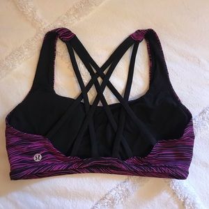 Lululemon sports bra